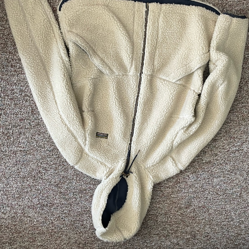 LL BEAN Sherpa jacket - Picture 1 of 3